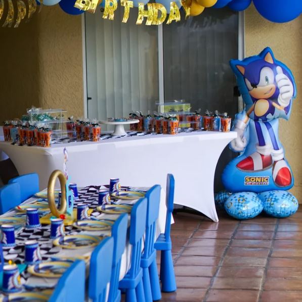 Buy Sonic The Hedgehog 53'' Air-Filled Airloonz Foil Balloon for only $22.99 by Anagram